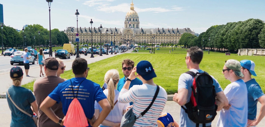 castle tours from paris